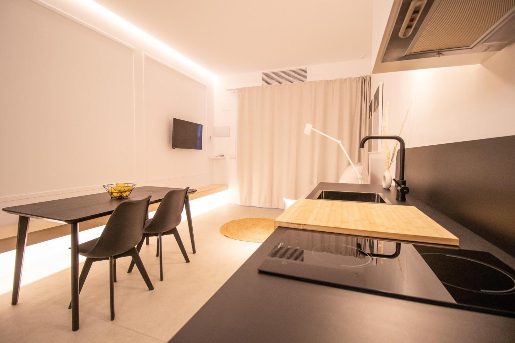 Breathe Apartments By Concept Flats Valencia Exterior photo